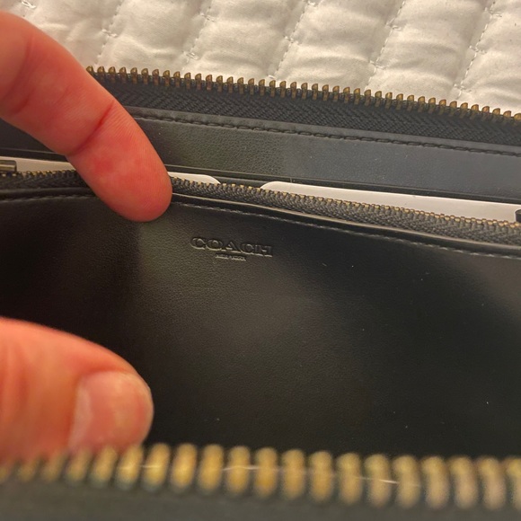 Coach Wallet - Picture 10 of 10